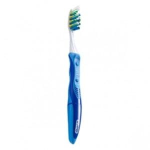 ORAL-B BROSSE PRO-EXPERT MASSAGER SOUPLE – MÉDIUM